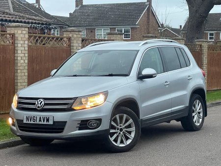 VOLKSWAGEN TIGUAN 2.0 TDI BlueMotion Tech SE 4WD Euro 5 (s/s) 5dr